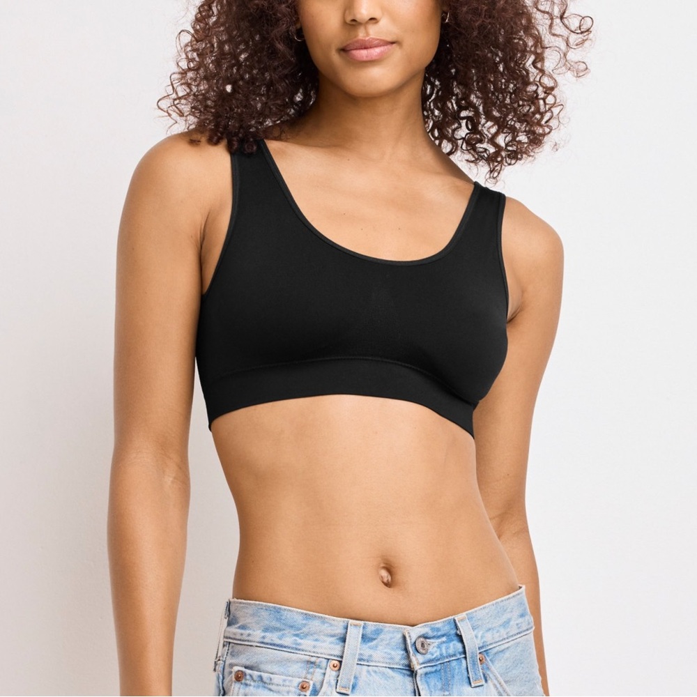 Black Seamfree Stretch Tank Strap Bralette [Jockey] • NWT